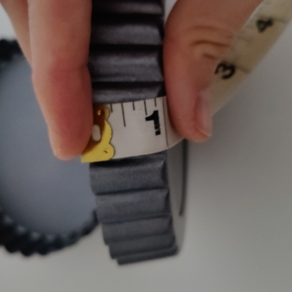 4 Tart pans with easy bottom release - Picture 7 of 9